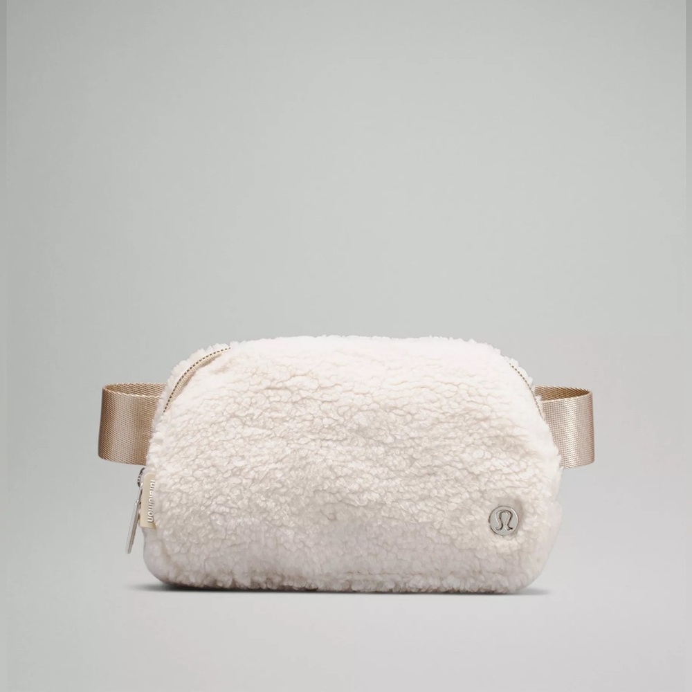 Lululemon FLEECE Everywhere Belt Bag in Natural Ivory/Trench - NWT